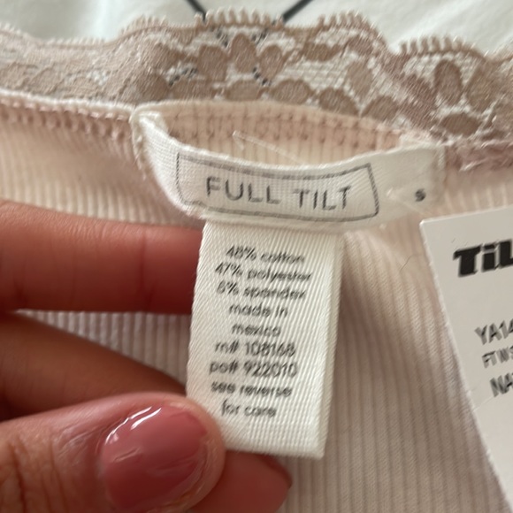 Pink with lace cropped low cut top - Picture 4 of 4